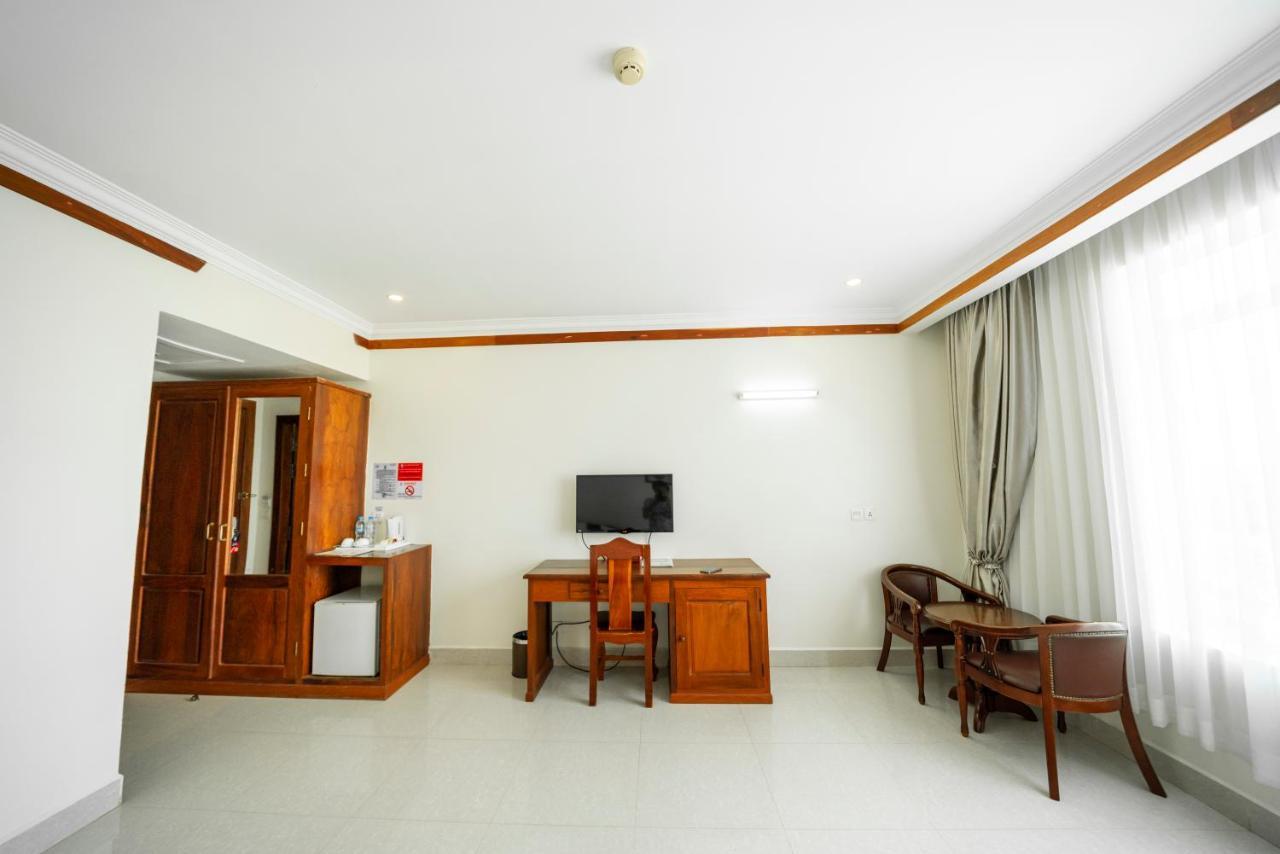 Pursat Riverside Hotel & Spa Екстериор снимка