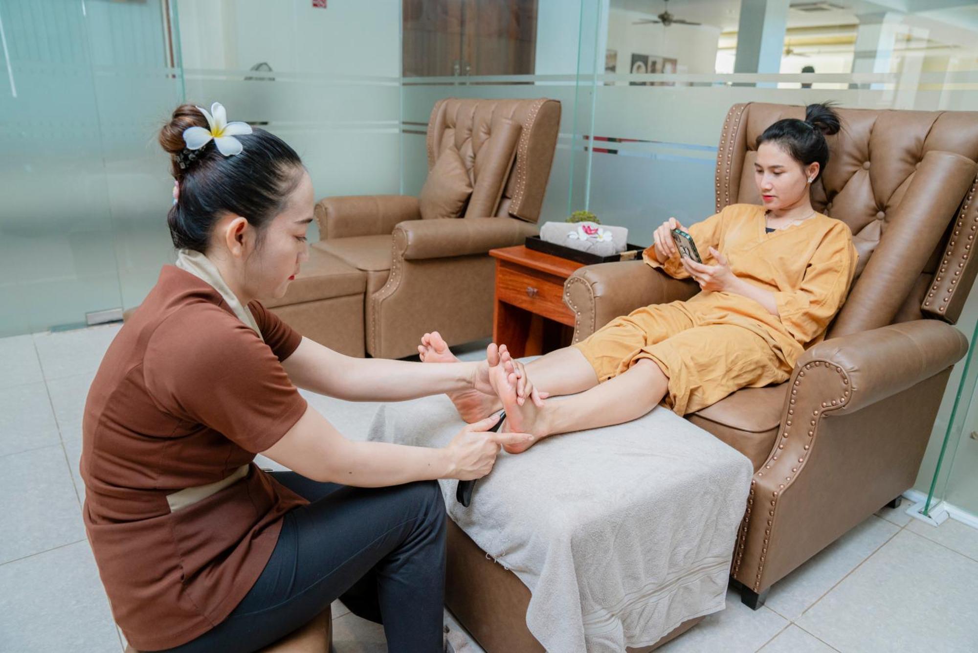 Pursat Riverside Hotel & Spa Екстериор снимка