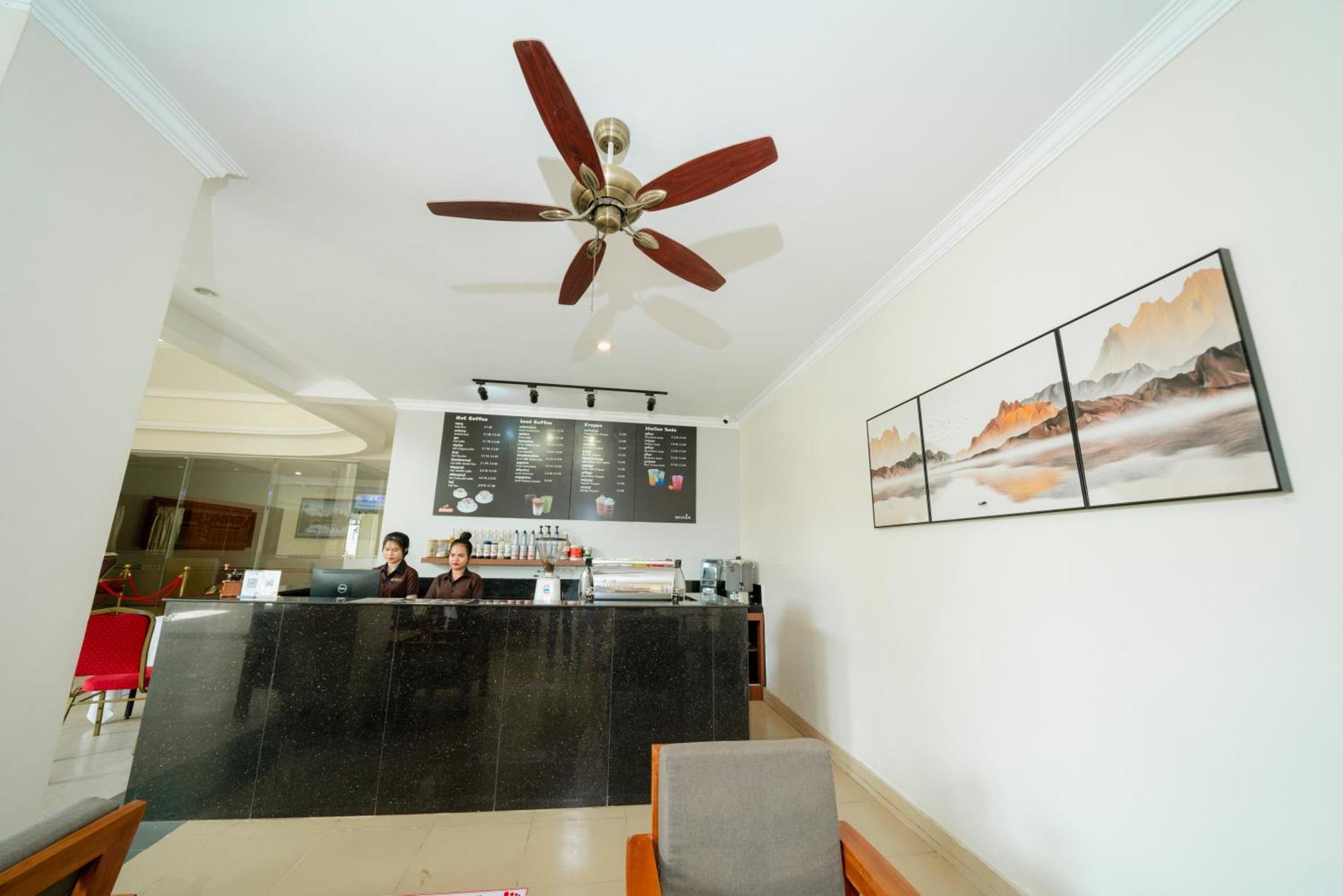 Pursat Riverside Hotel & Spa Екстериор снимка