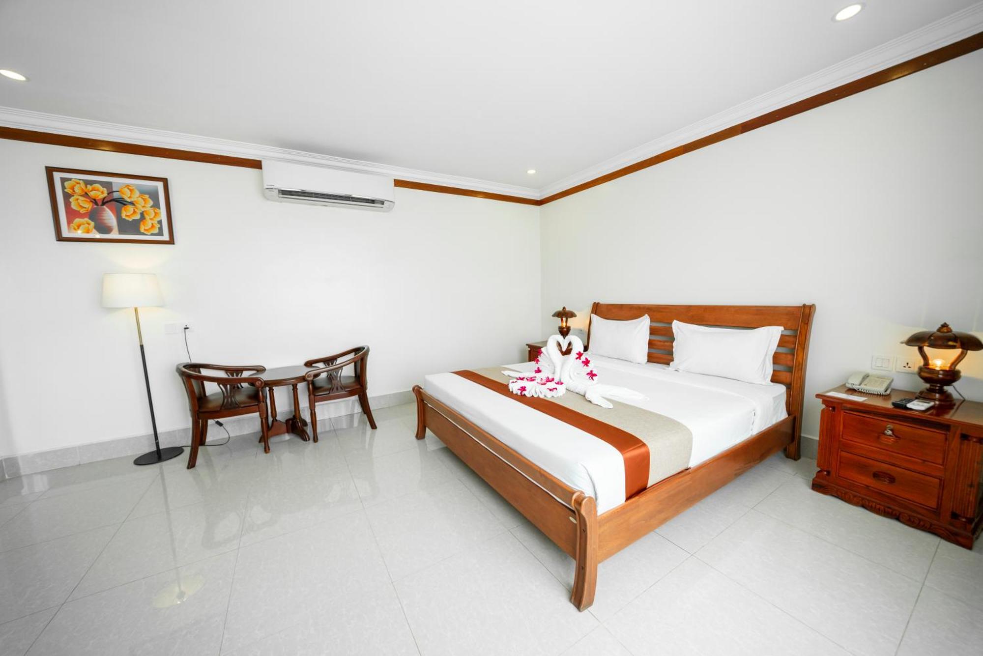 Pursat Riverside Hotel & Spa Екстериор снимка