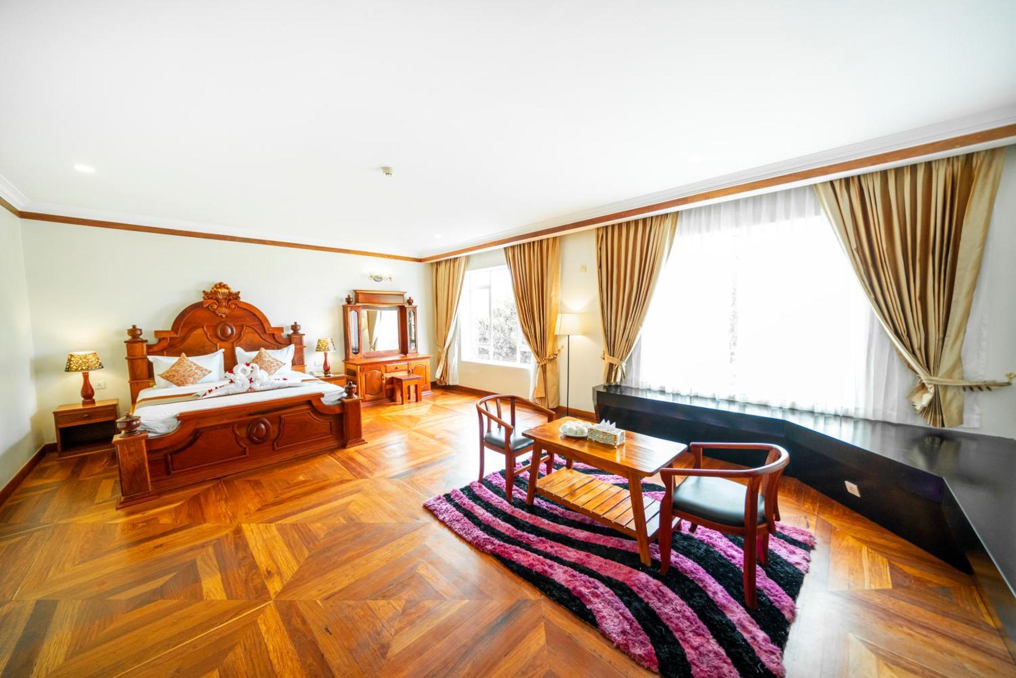 Pursat Riverside Hotel & Spa Екстериор снимка